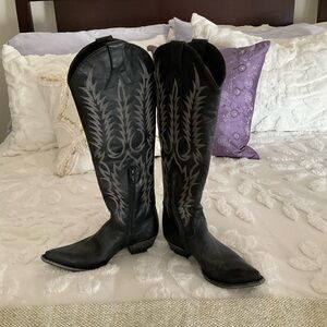 Old Gringo  Black Mayra tall cowgirl boot Sz 7